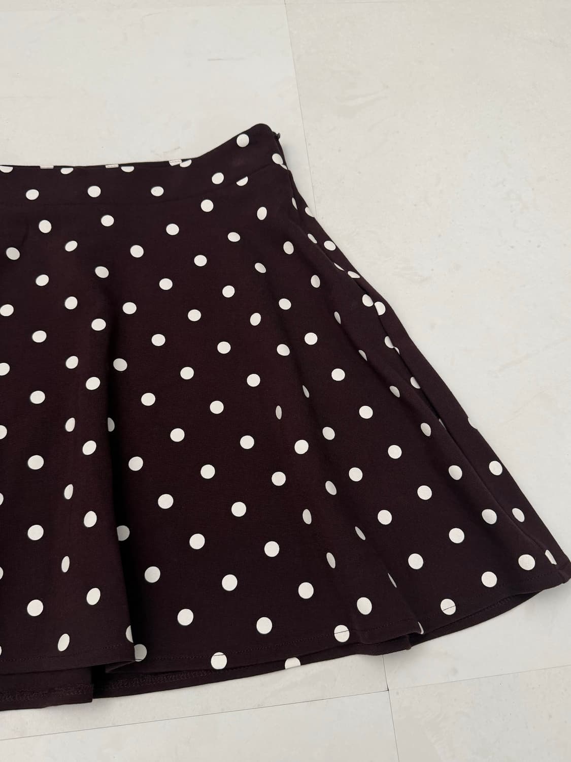브라운 도트 플레어 스커트  상품이미지4