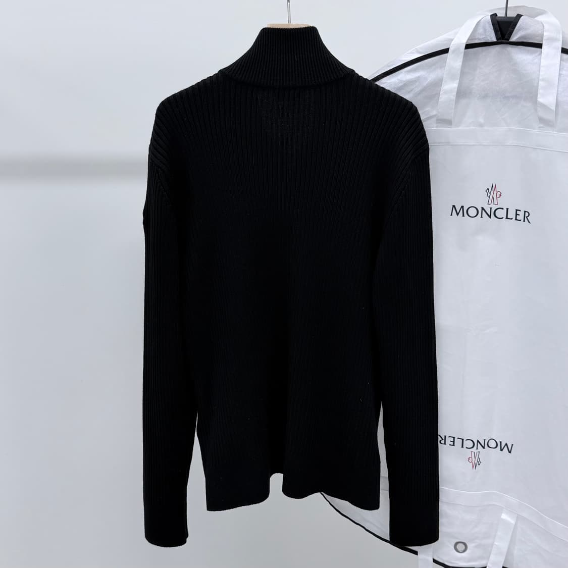 [미사용/선물가능] 몽클레어 트리콧 니트 집업 가디건 블랙 L 상품이미지5