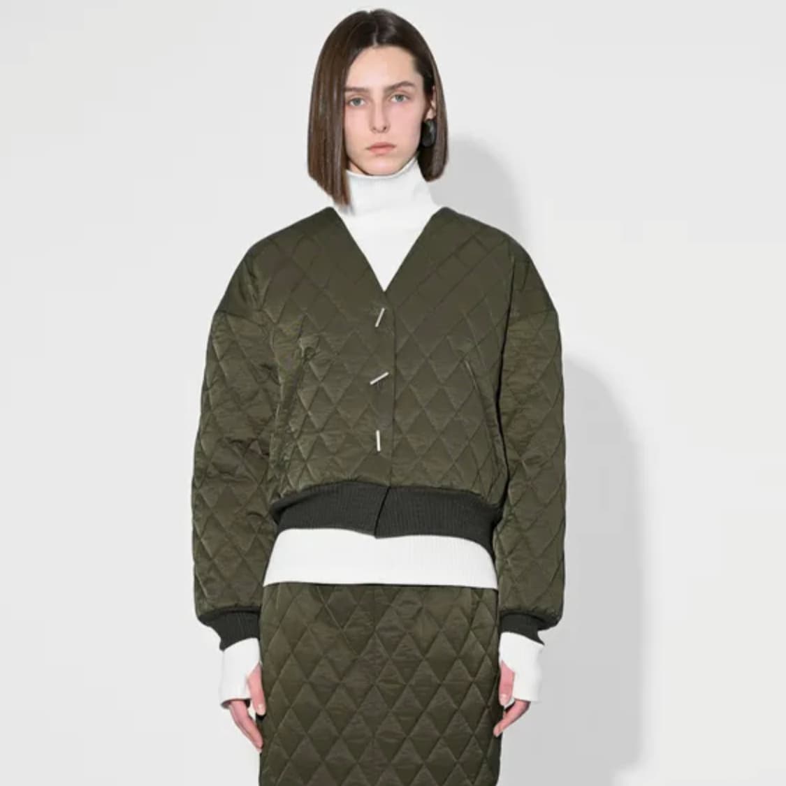 에콘(EKON) 마카롱 퀼팅 크롭자켓 프리사이즈 새상품 상품이미지1