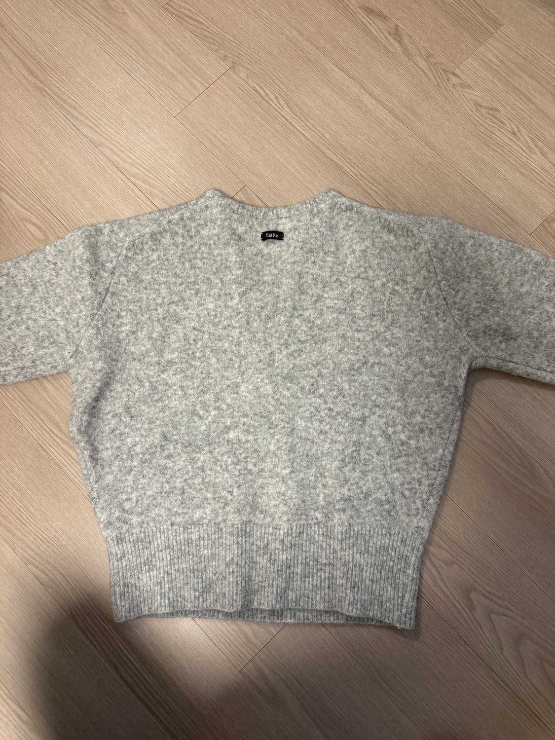 [1] 타일레 모헤어 브이넥 니트 상품이미지3