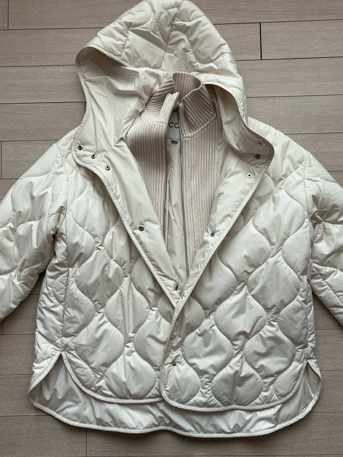 코스 퀼티드 후드 퍼널넥 자켓 상품이미지2