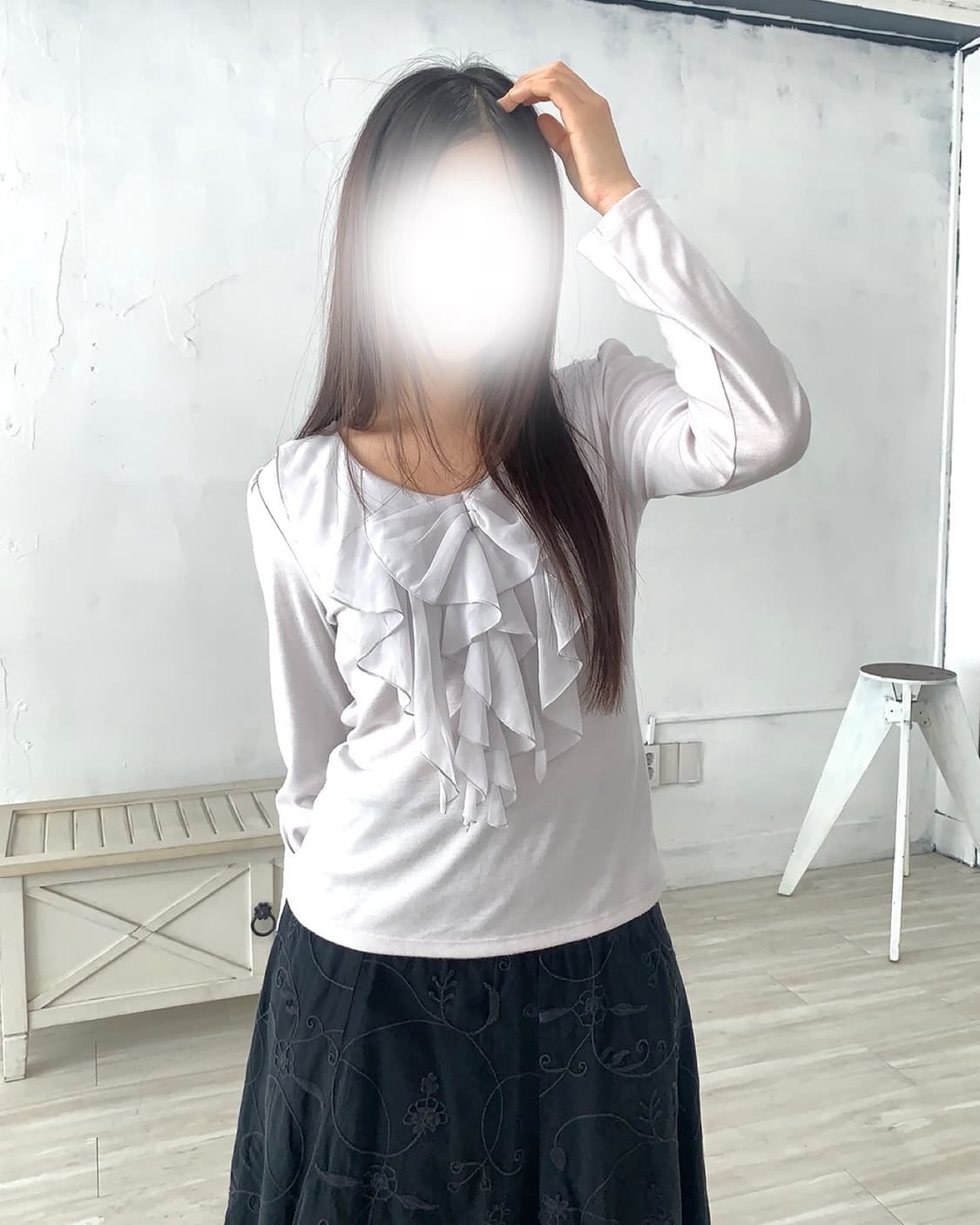 Soft Gray Ruffle Top 상품이미지6