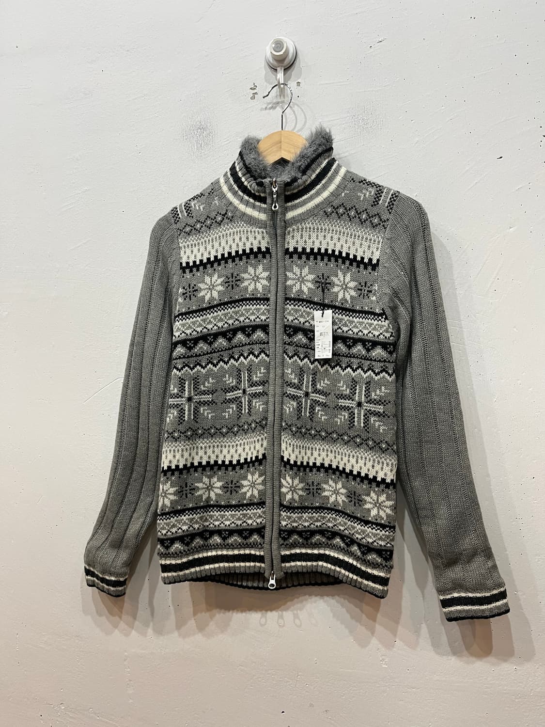 male&co 노르딕 니트집업 우먼즈 미사용품 상품이미지1