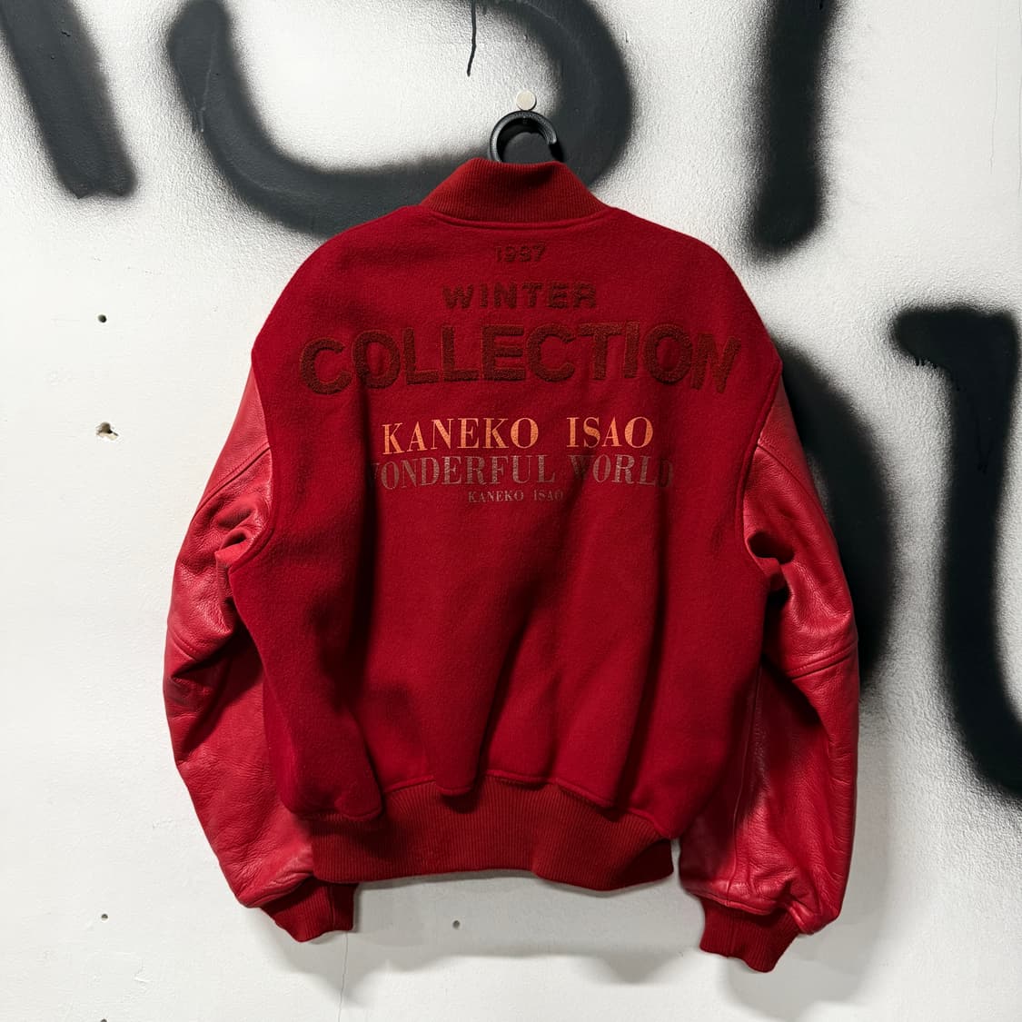Kaneko Isao 올드스쿨 소가죽 레더암 빅 자수 바시티 자켓 상품이미지1