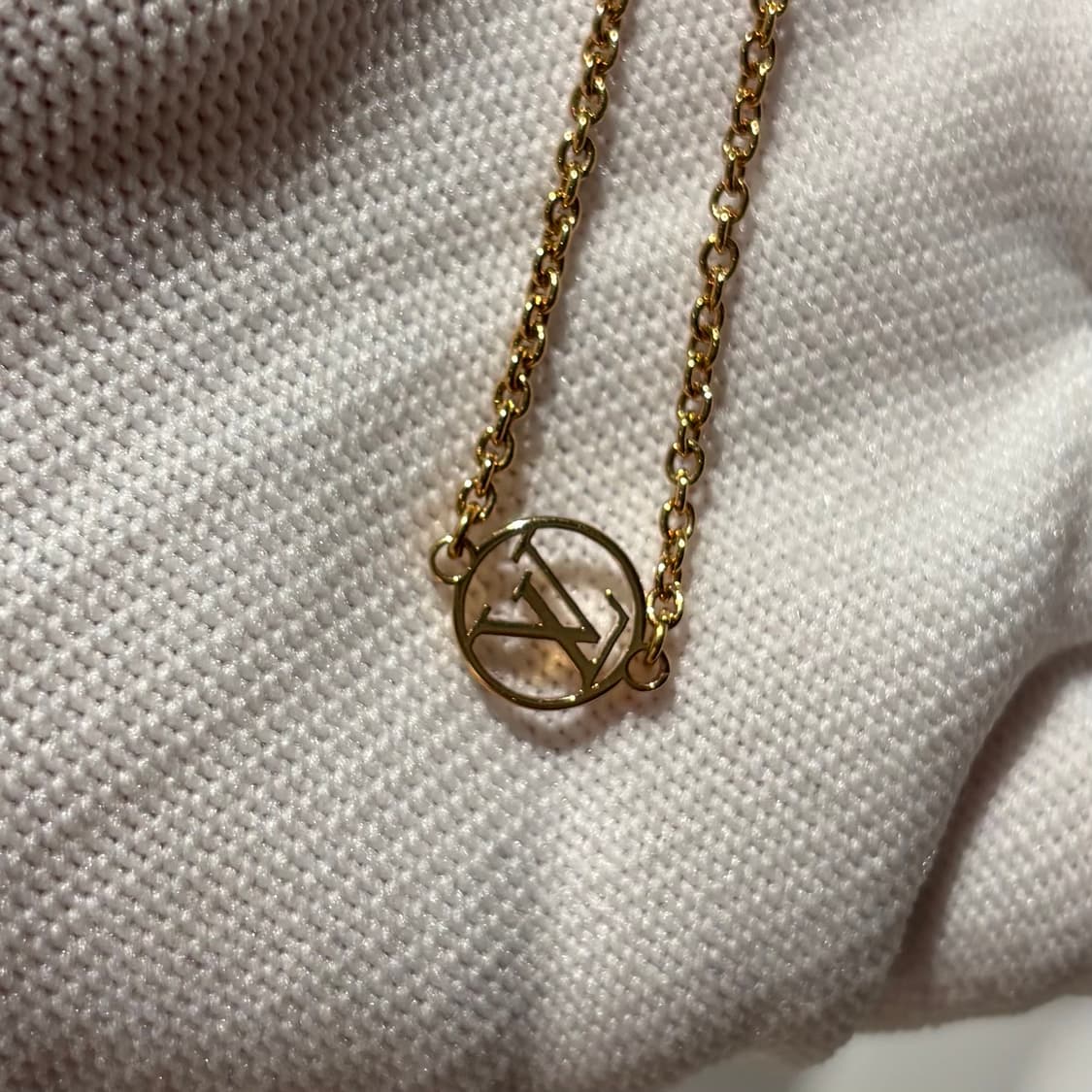 루이비통 플라워 롱 목걸이 상품이미지4