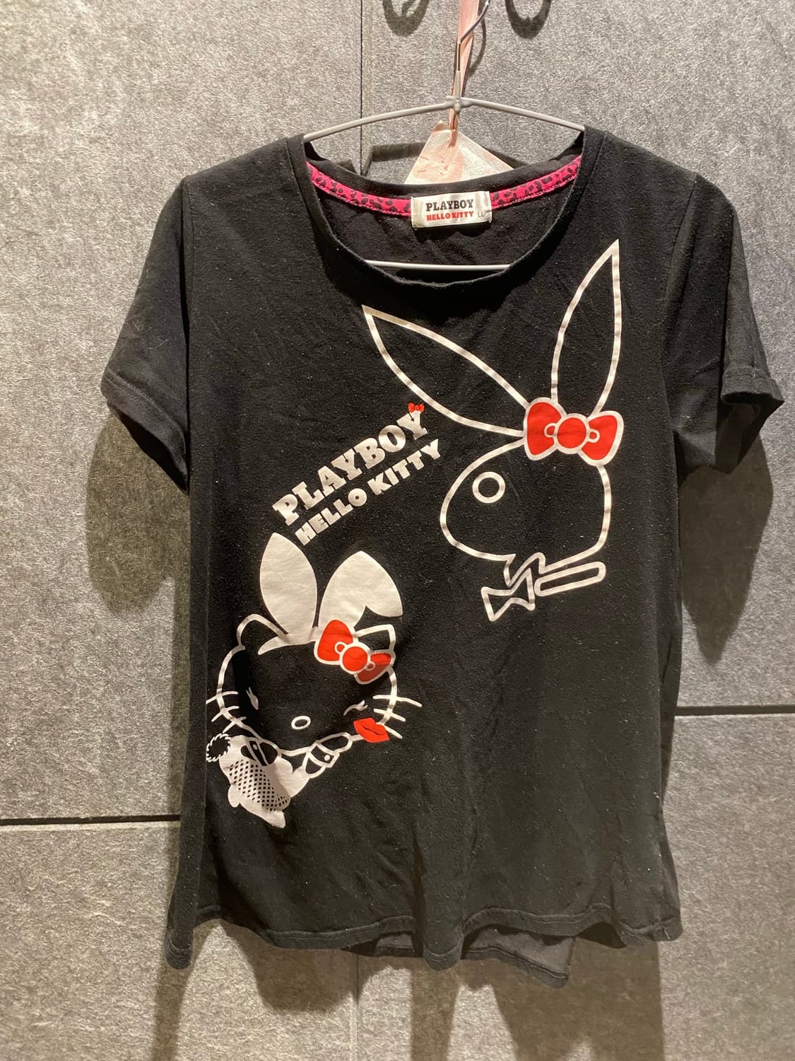 Sanrio Playboi Hello Kitty T Shirt Black 상품이미지2