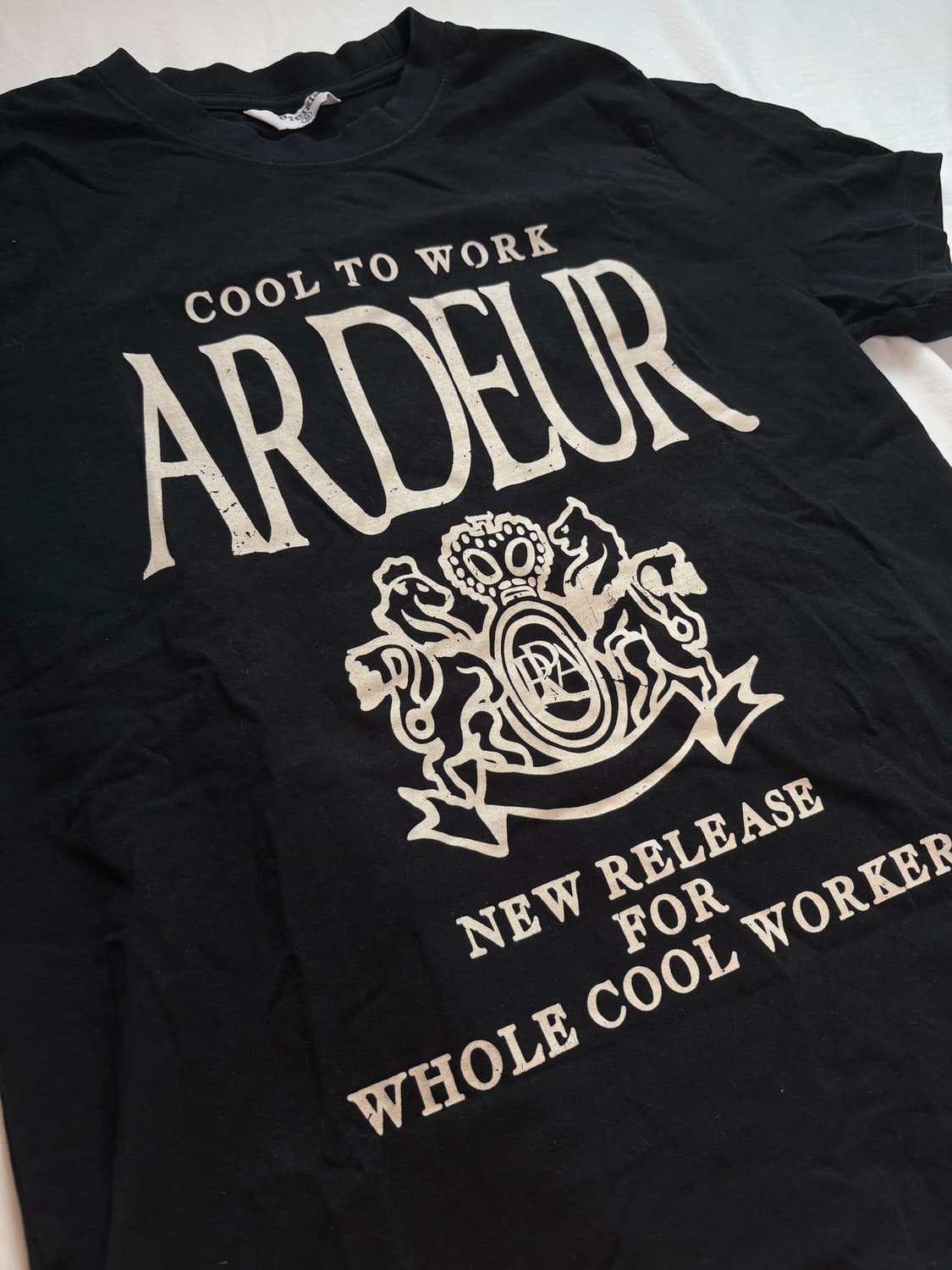 프렌다 Ardeur crewneck tee 블랙 상품이미지4