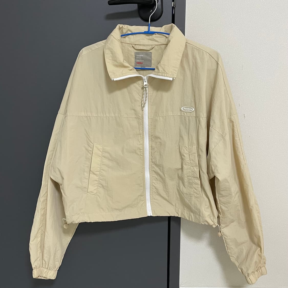 스파오 spao 크롭 윈드브레이커 바람막이 상품이미지1