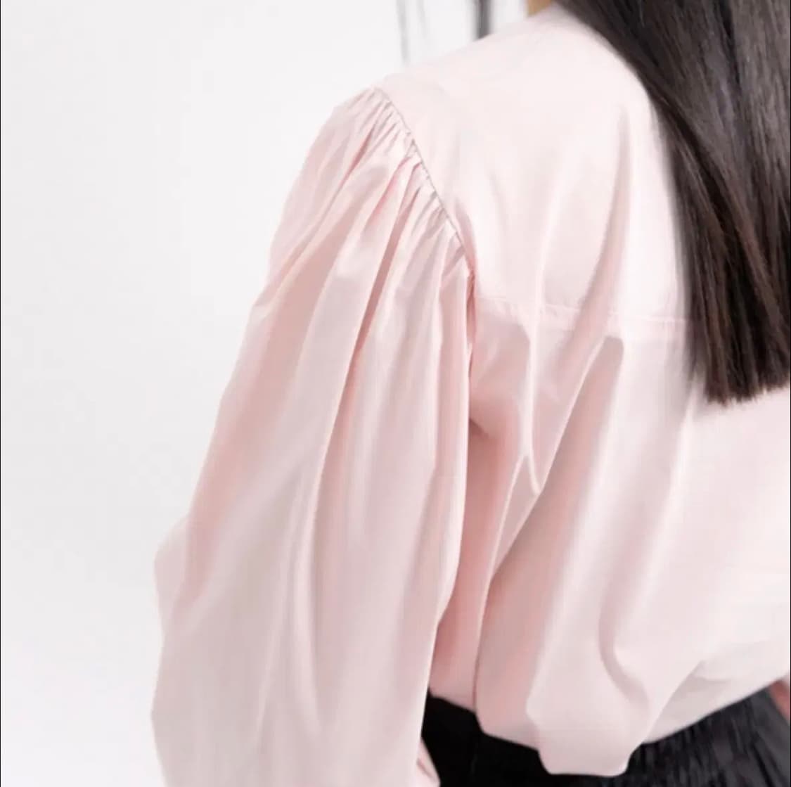 새상품/네고완전가능) Charming Blouse 차밍 블라우스 상품이미지2