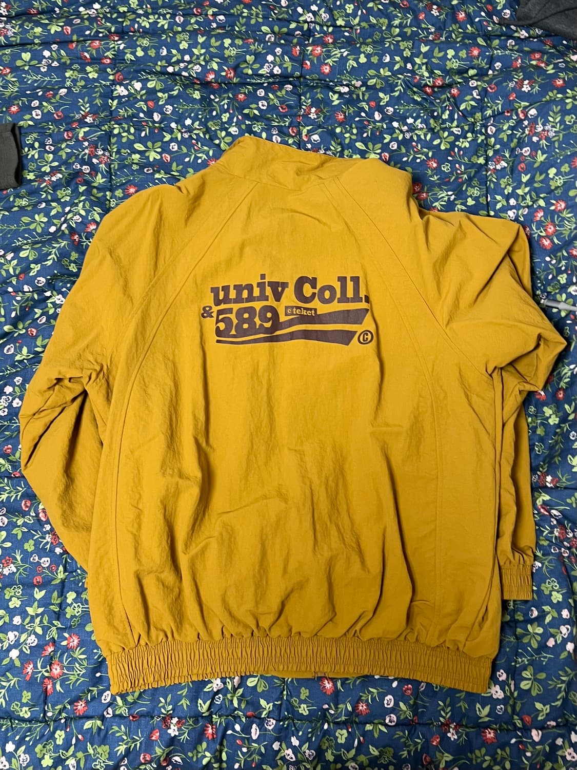 테켓 바람막이 UNIV COLL ZIP UP JACKET CAMEL 상품이미지3