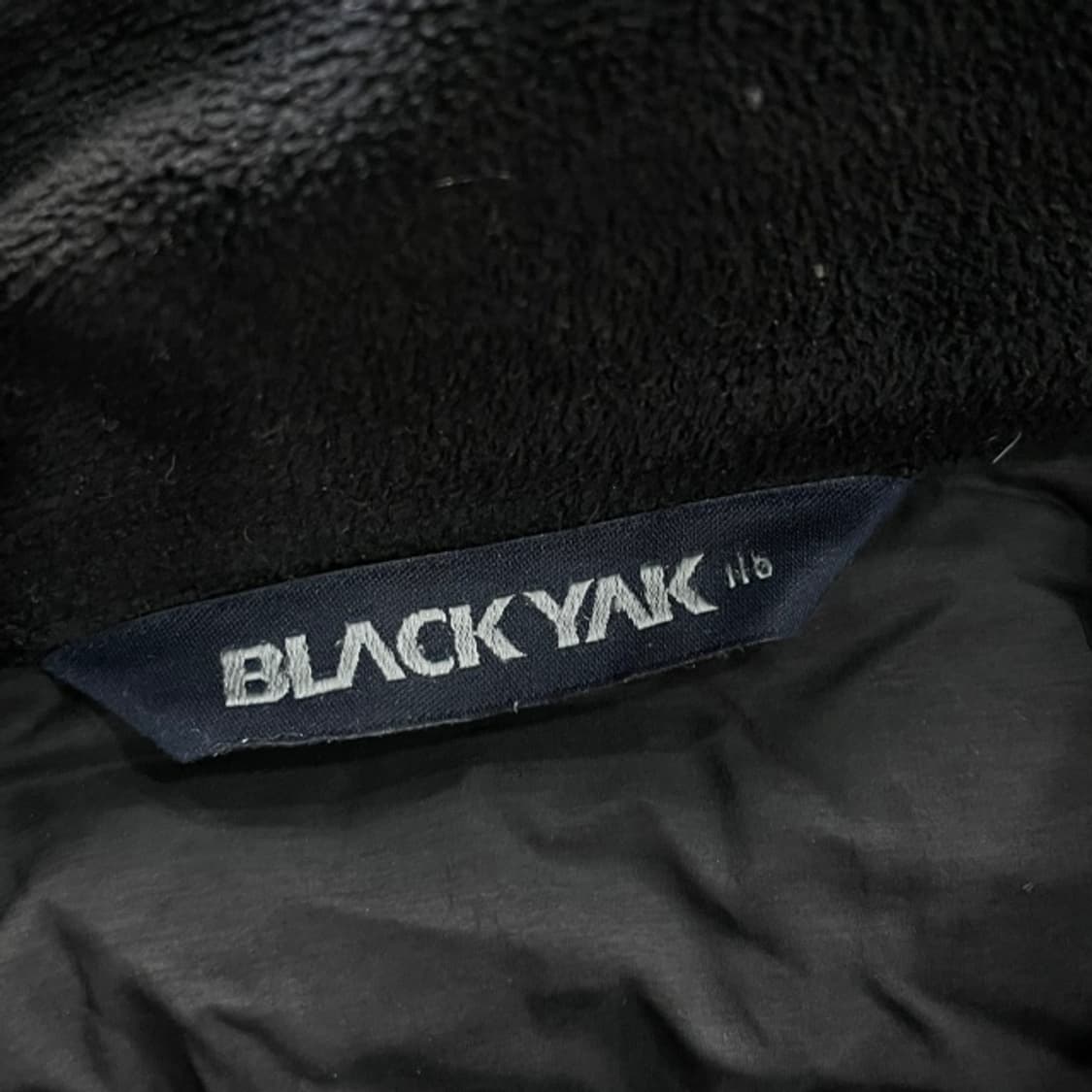 105 블랙야크 경량패딩 상품이미지3