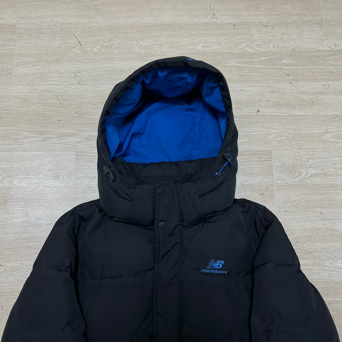 뉴발란스 여성 덕다운 후드 푸퍼패딩 점퍼 [블랙] S/90 상품이미지2