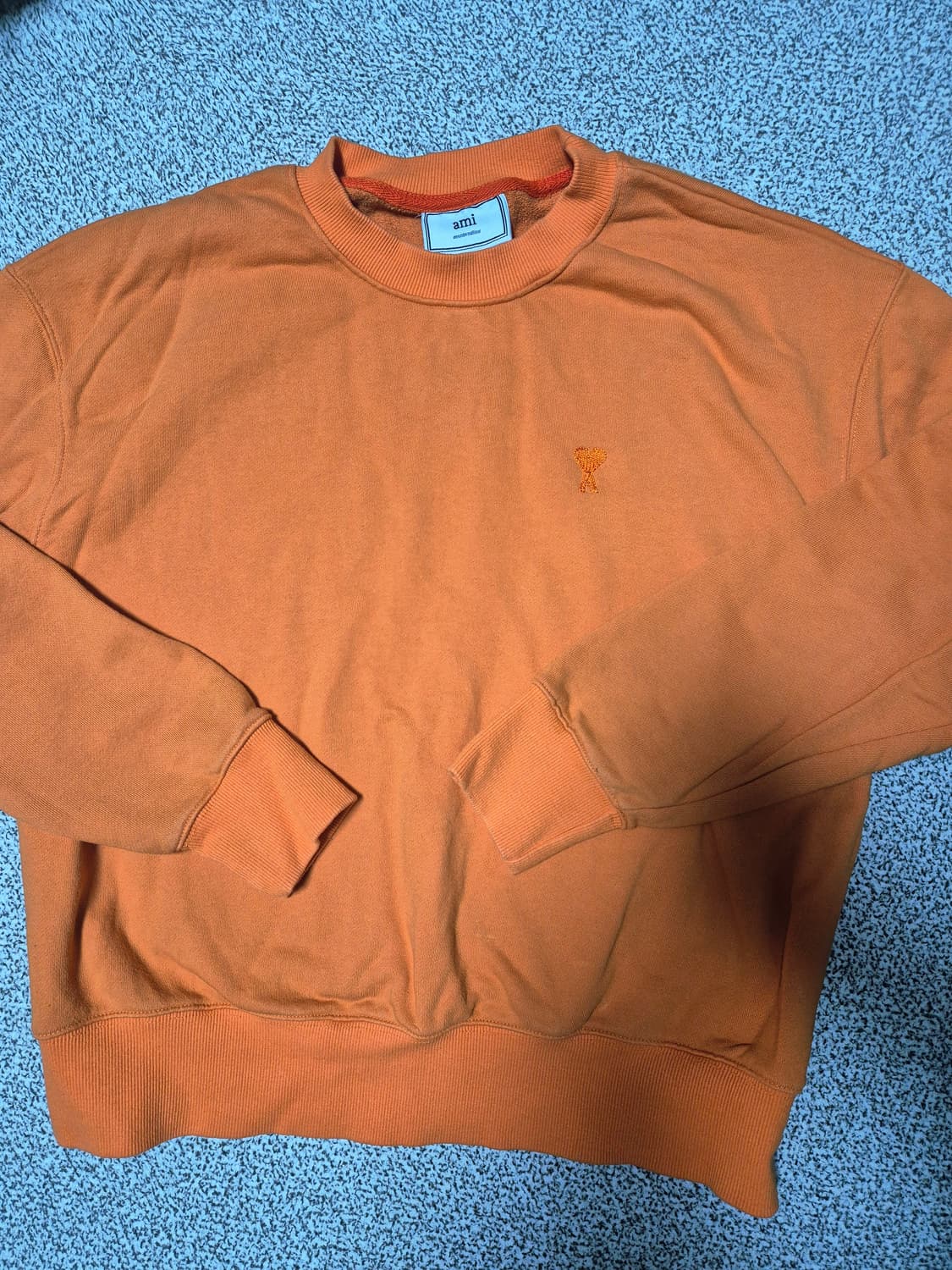 아미 오렌지 맨투맨 상품이미지1