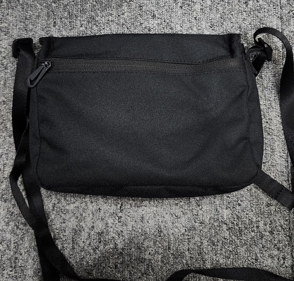 나이키 퓨추라 크로스백 미니백 가방 상품이미지4