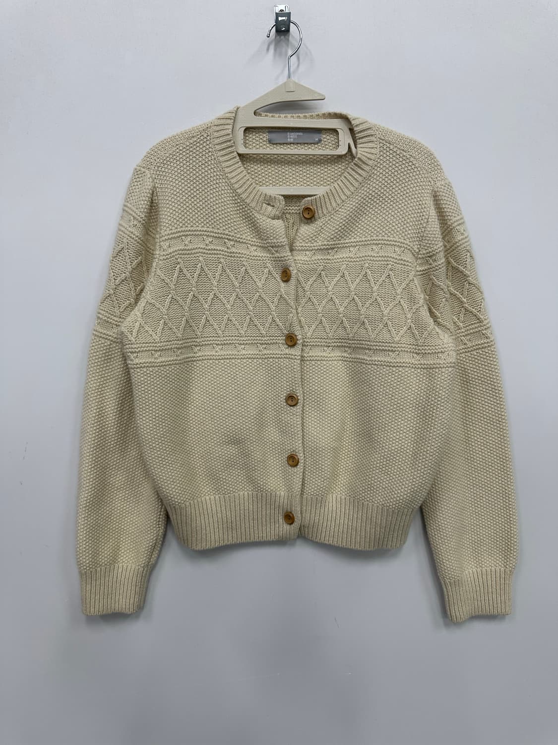 에잇세컨즈 아이보리 가디건 상품이미지1