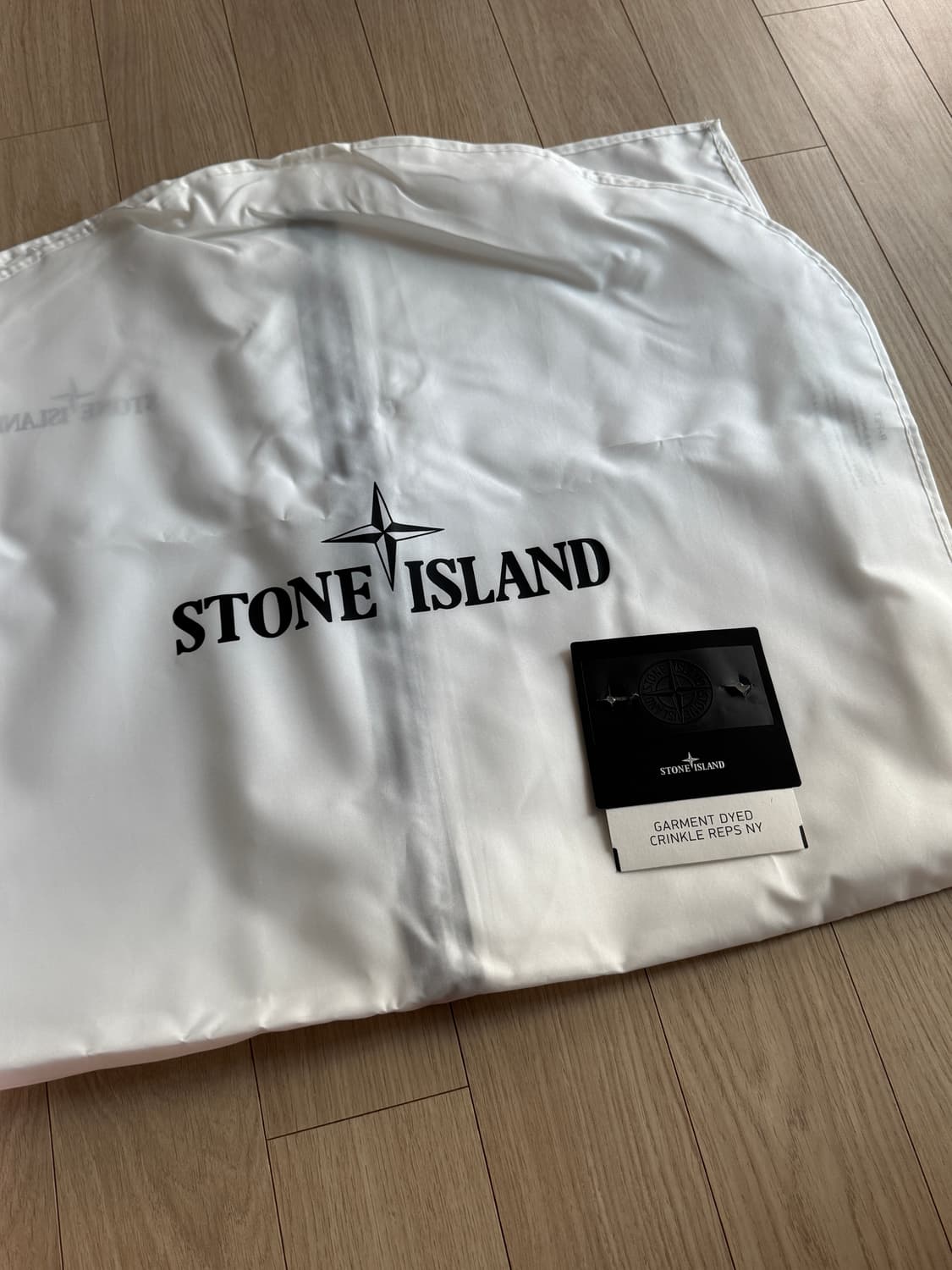 [ XL ] 25FW 스톤아일랜드 크링클랩스 윈드 레지스턴스 다운 패딩 상품이미지4