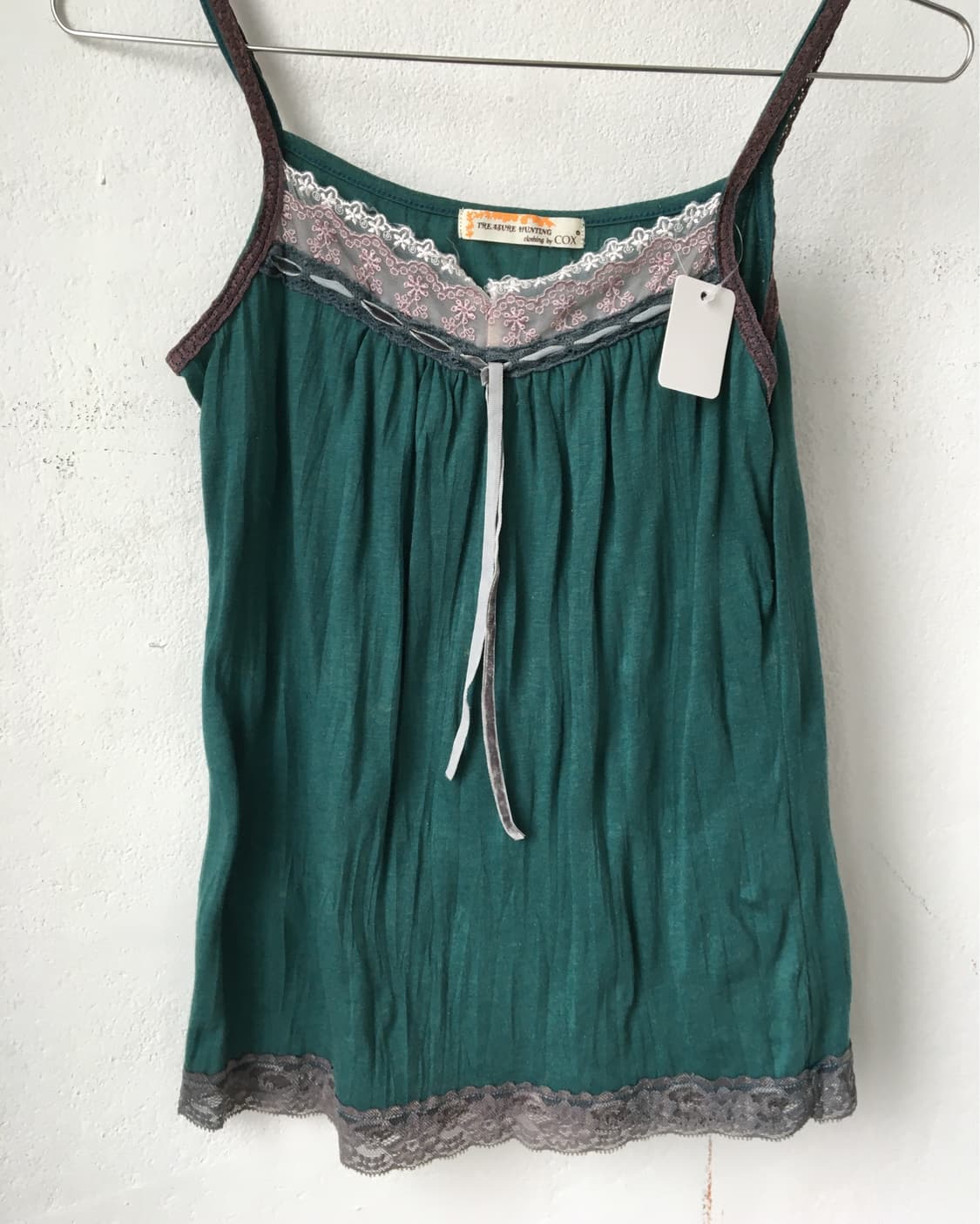 Lace trimming sleeveless 상품이미지1