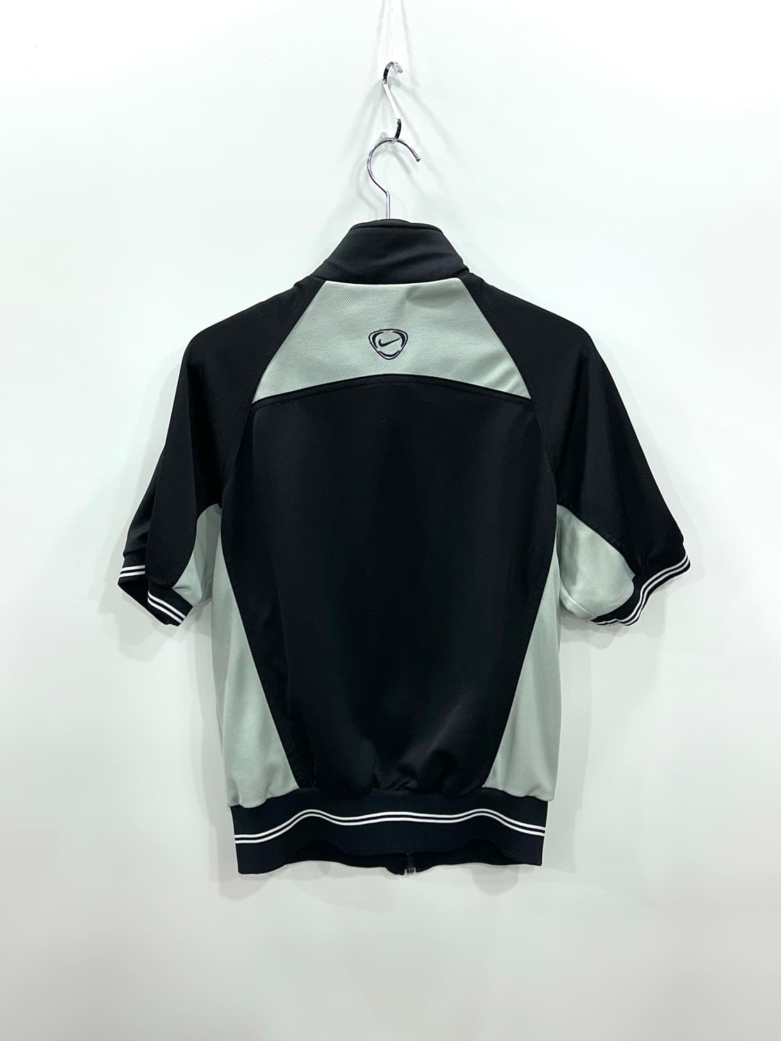 나이키 올드스쿨 드라이핏 반팔 져지 집업 L 상품이미지2