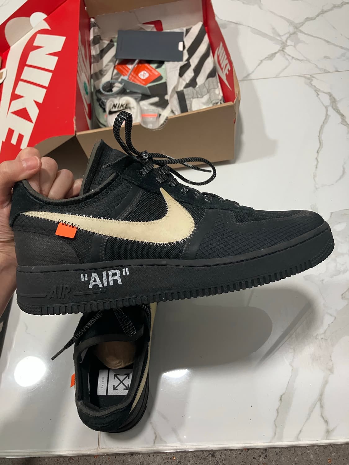 오프화이트더텐X나이키에어포스1 로우 블랙 275 상품이미지3