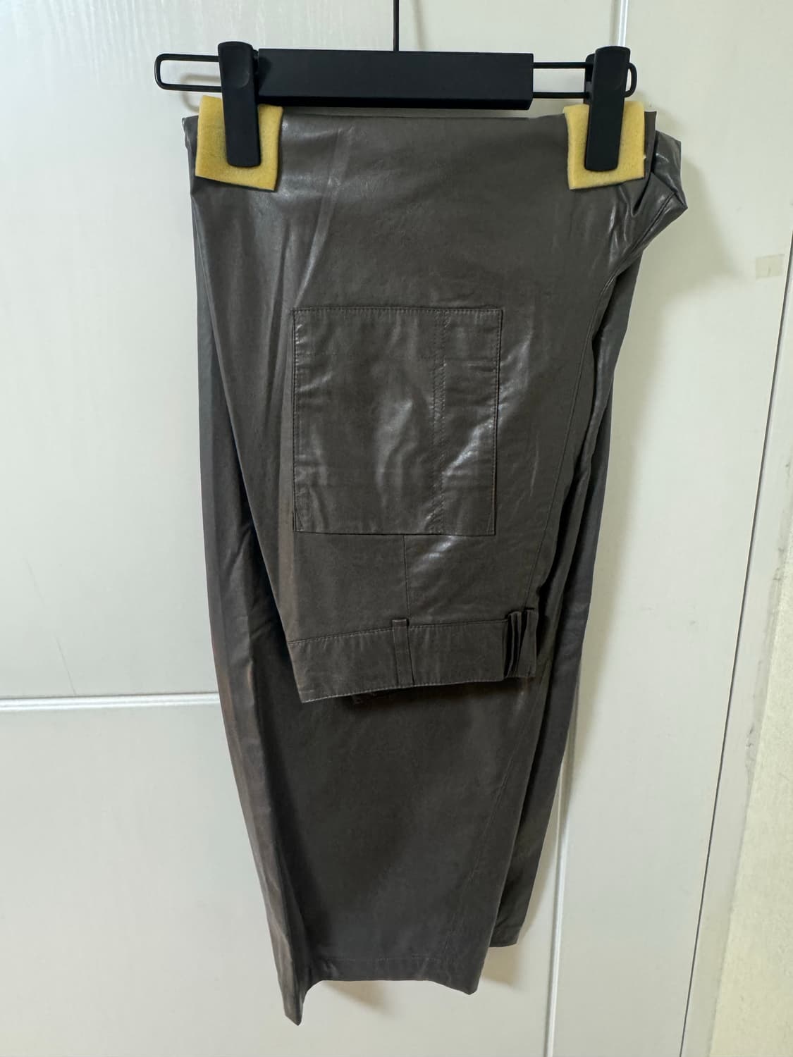 트리밍버드 커브드 레더 팬츠 모카그레이 S 상품이미지2