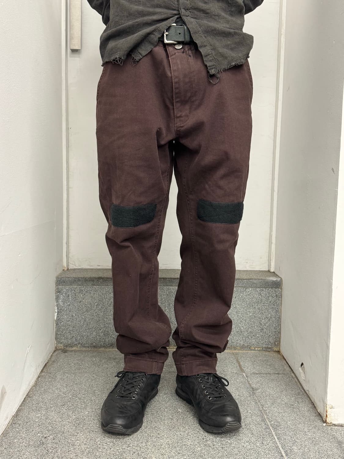 플라스틱프로덕트 벨크로 치노팬츠 브라운 상품이미지1