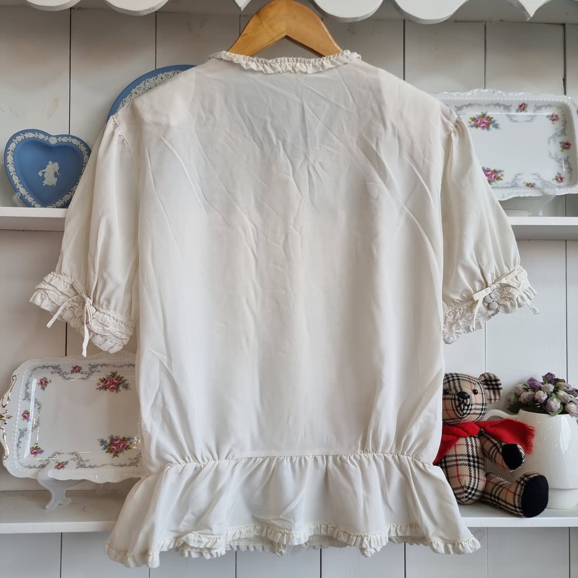 (INGEBORG) 아이보리 레이스 프릴 블라우스 상품이미지6