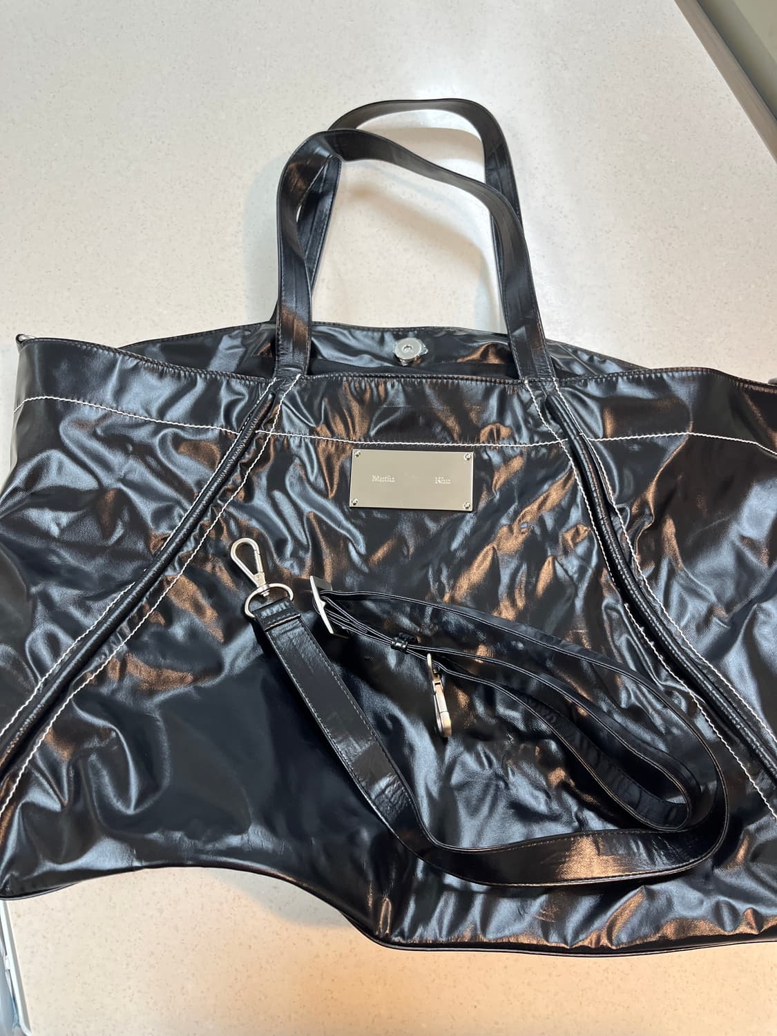 마뗑킴 빅 코팅 도트백 블랙 상품이미지1