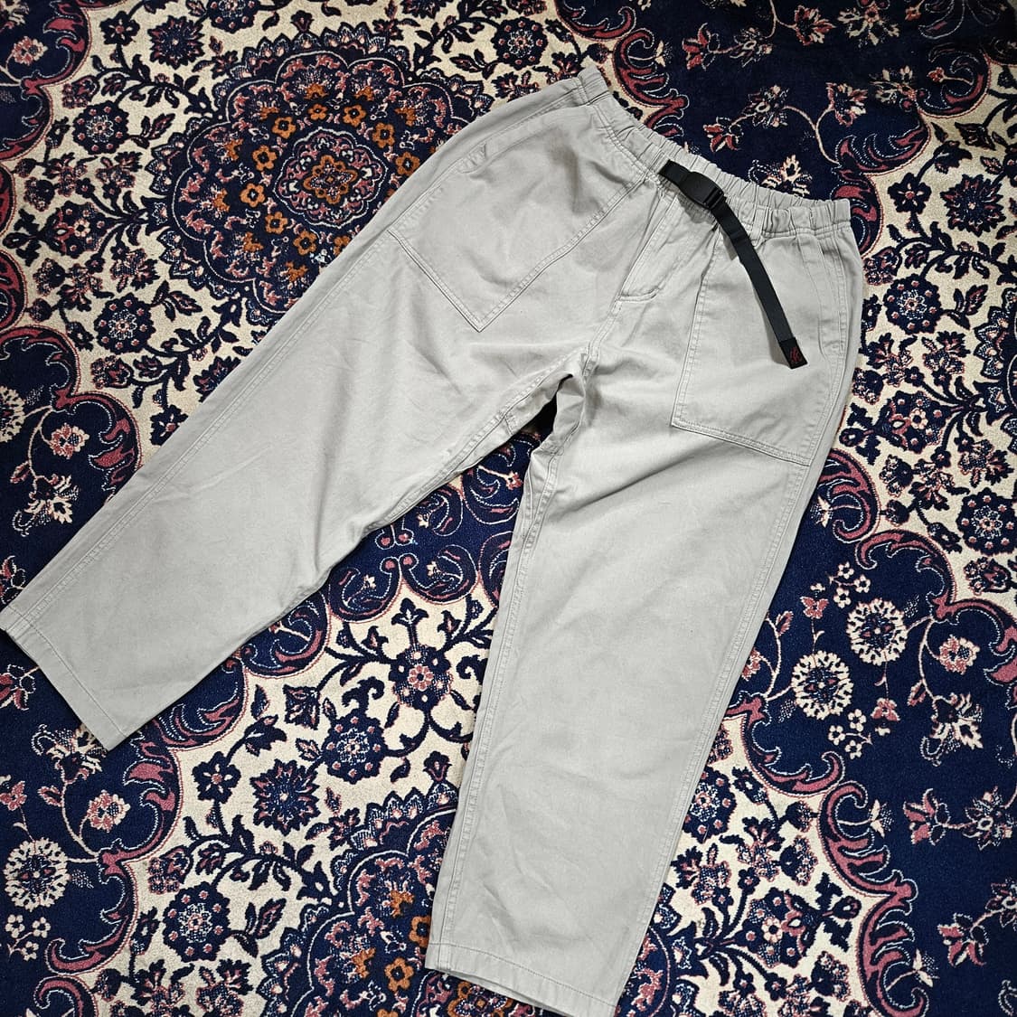 그라미치 루즈핏 테이퍼드 팬츠 M size 상품이미지1