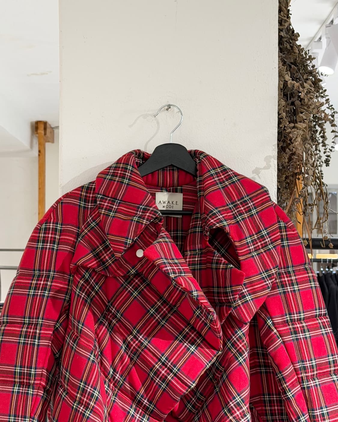 어웨이크 모드 레드 타탄 체크 패디드 퀄팅 롱코트 상품이미지4