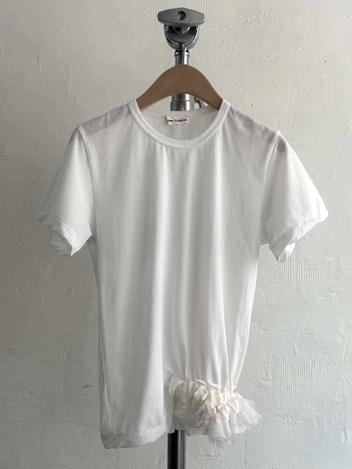 Comme des Garcons 꼼데가르송 99s 프릴 디테일 화이트 탑 상품이미지1