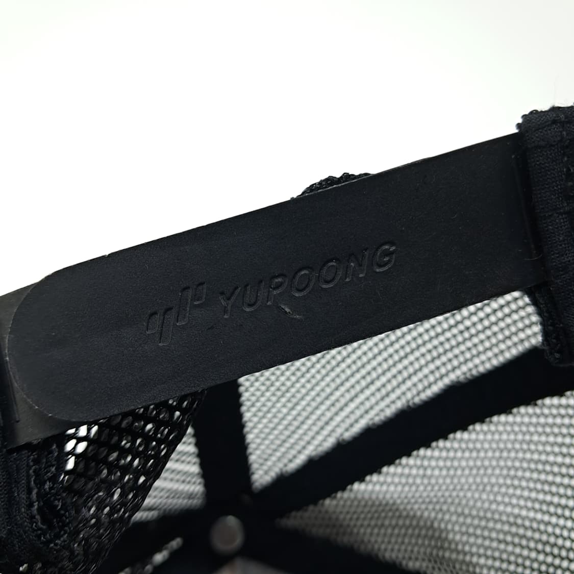 유풍 더 클래식 토요타 로고 자수 블랙 & 레드 메쉬 트러커캡 P2053 상품이미지8