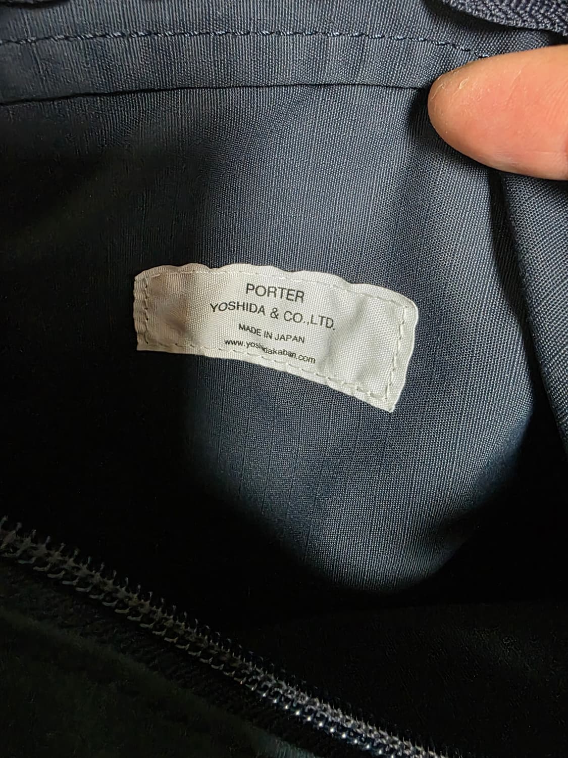 포터 프레임 숄더백 네이비 블루 상품이미지5