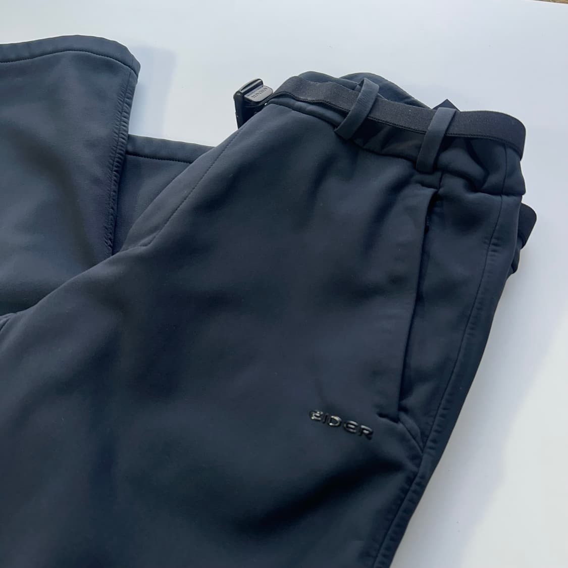 M 아이더 먹색 슬림레귤러핏 안감기모 등산팬츠 상품이미지1