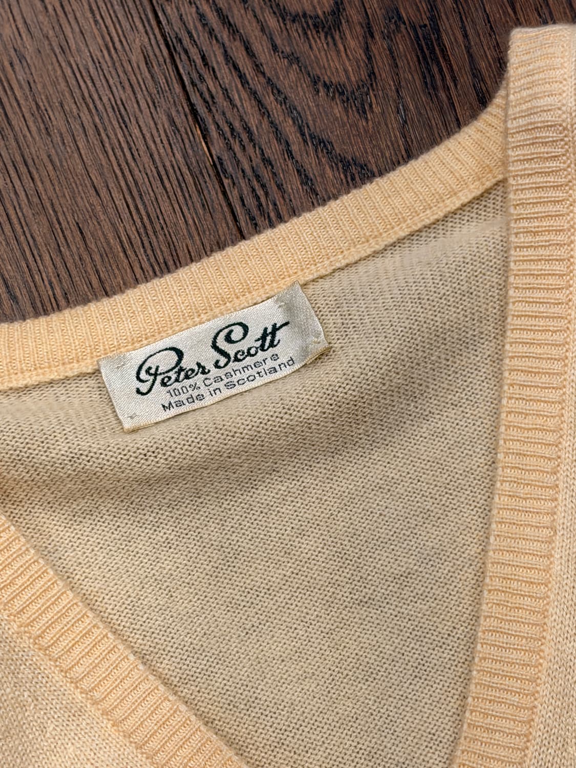 스코틀랜드 캐시미어100% 니트 36사이즈 연노랑 상품이미지4