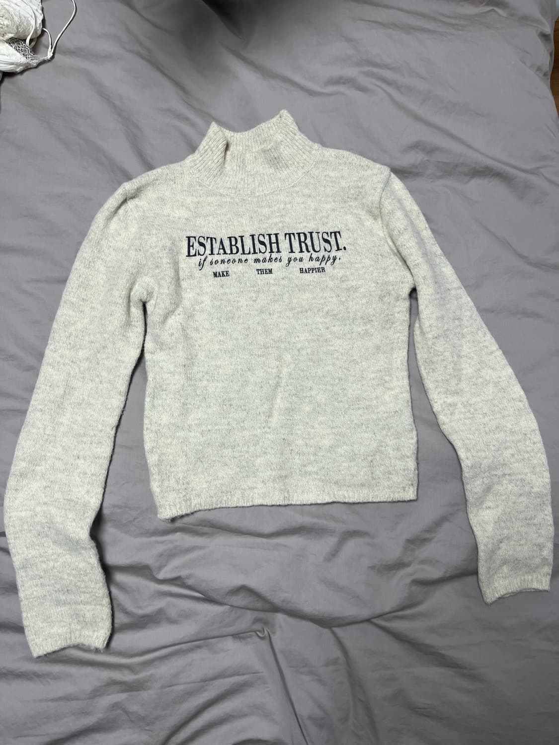 블랙업 레터링 니트 목폴라 상품이미지1