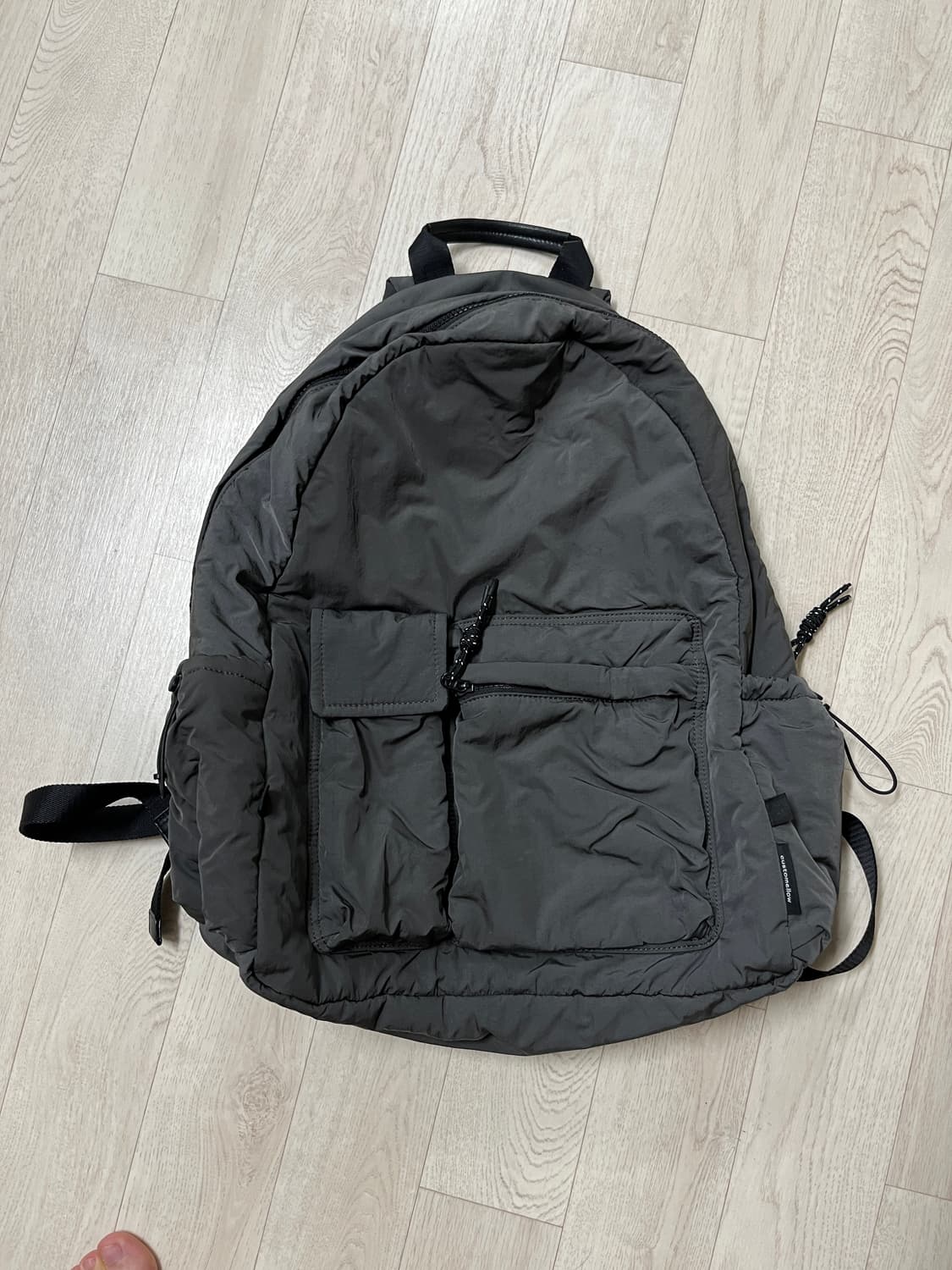 [OS] 커스텀멜로우 패디드 백팩 그레이 상품이미지2