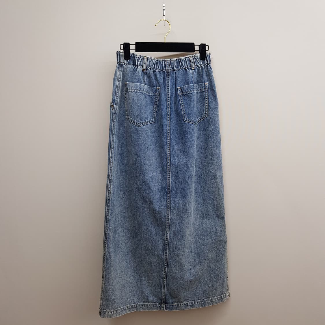 한섬 랑방 2023 백밴딩 데님 슬릿  스커트 64-94사이즈 상품이미지5