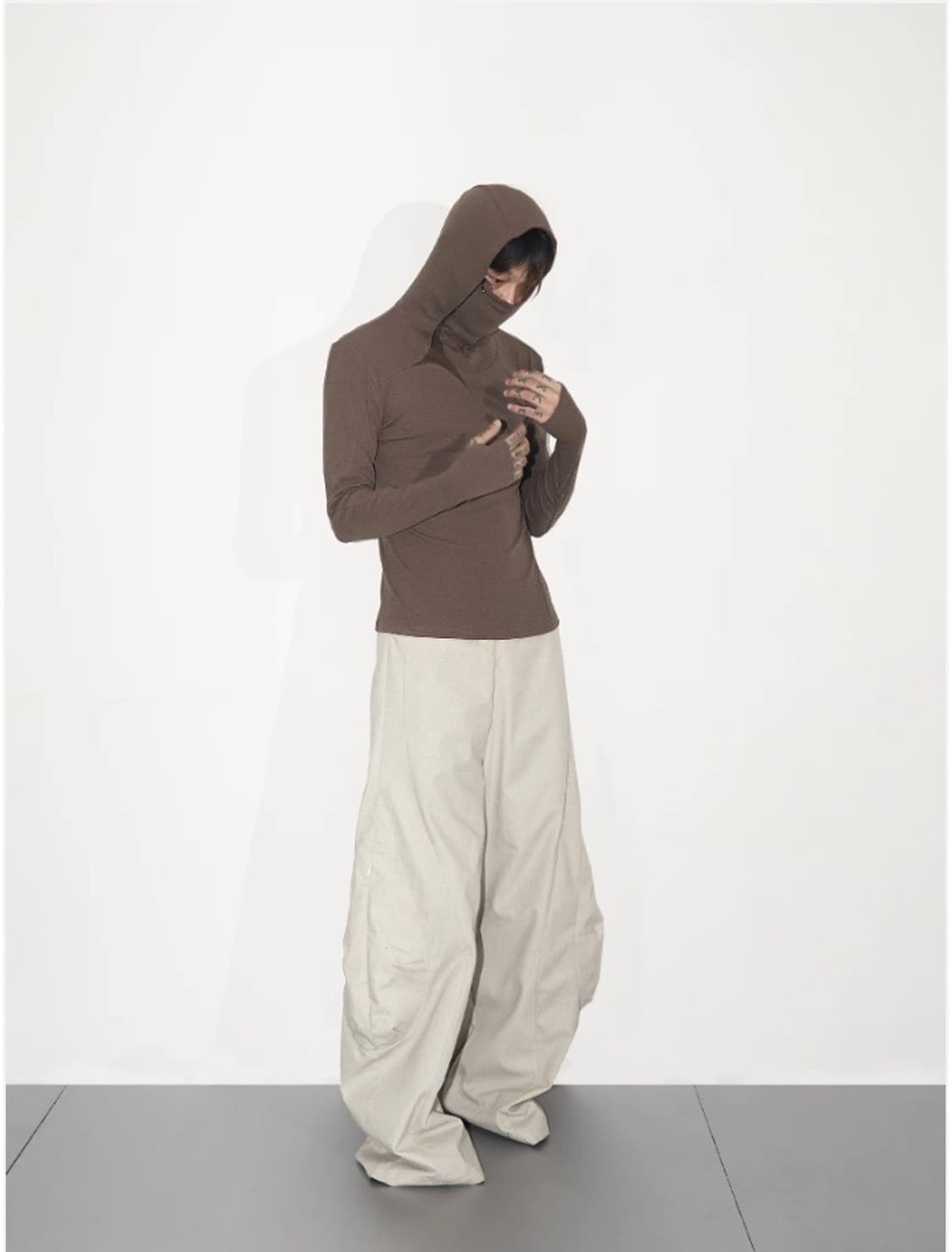 Bevan up - 3D cut pleated hooded shirt 상품이미지3