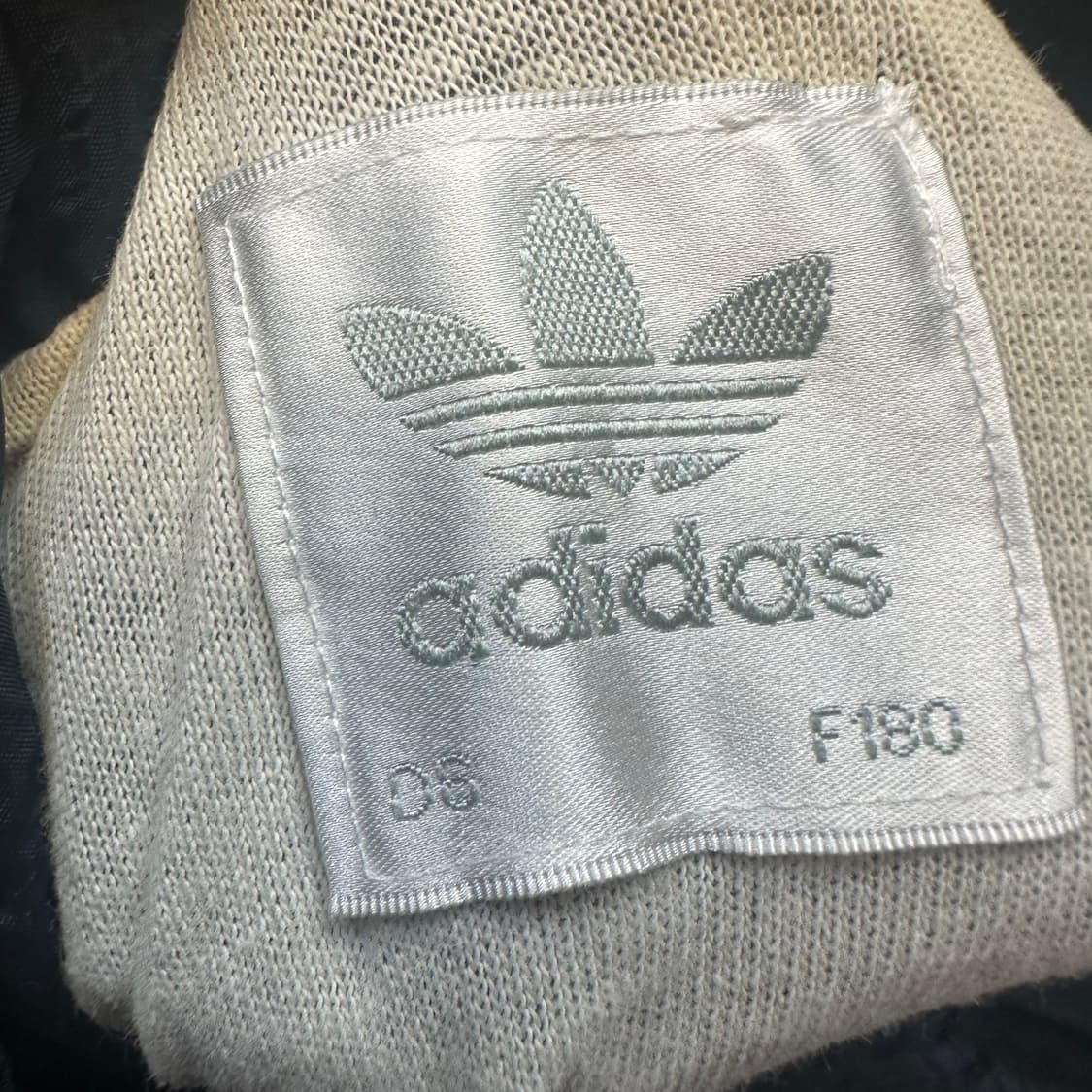 아디다스 90‘s 트레포일 빅로고 나일론바람막이 105 상품이미지4