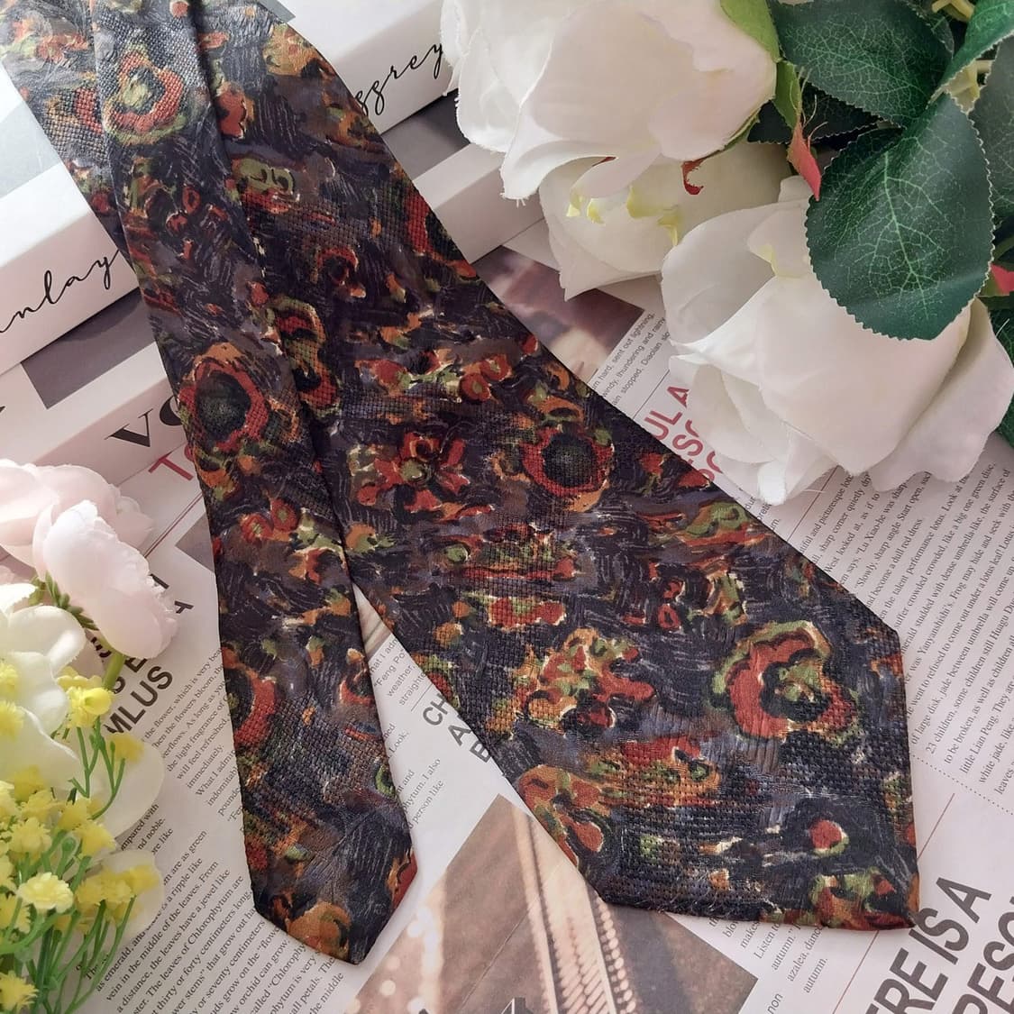 웅가로 실크 아트 플로럴 넥타이 9.5cm A등급 K1317
 상품이미지2