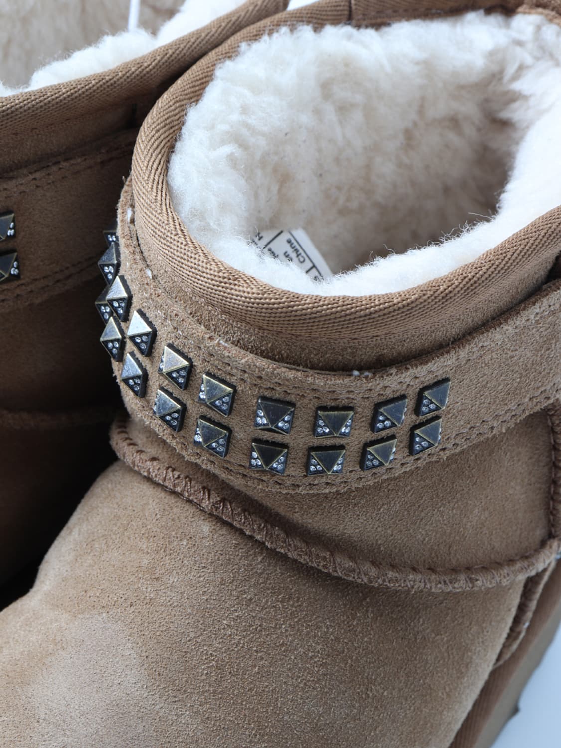어그 UGG Stud Short Boots 상품이미지3