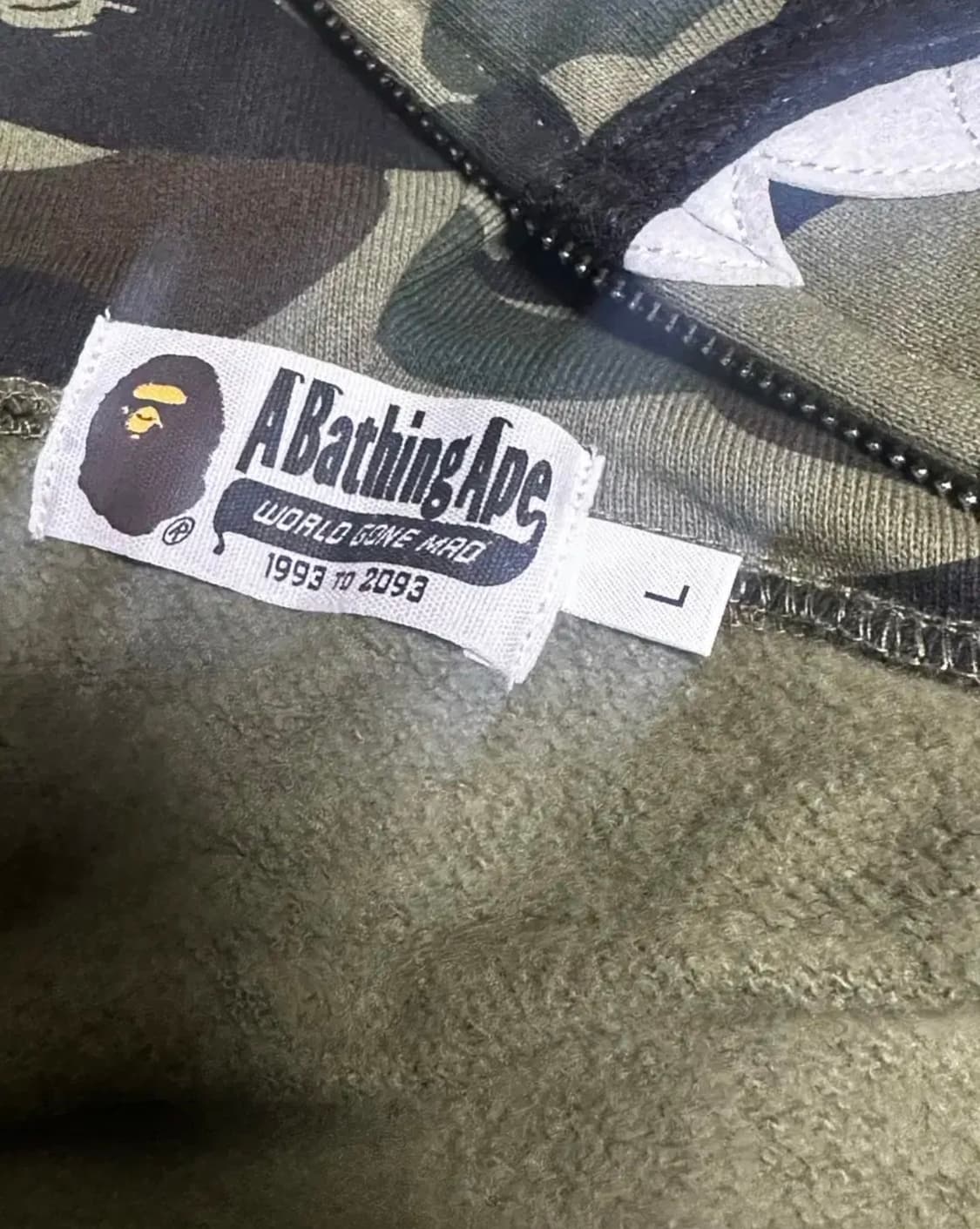 베이프 샤크후드 녹계 L 상품이미지2