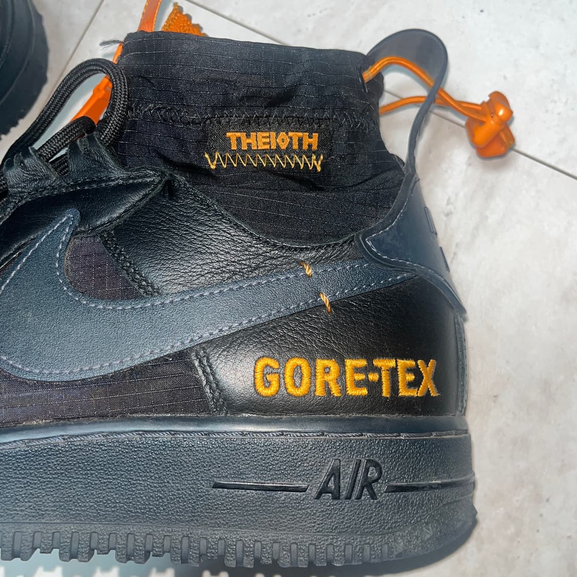 NIKE 나이키 에어포스 1 하이 윈터 고어텍스 블랙 275 상품이미지7