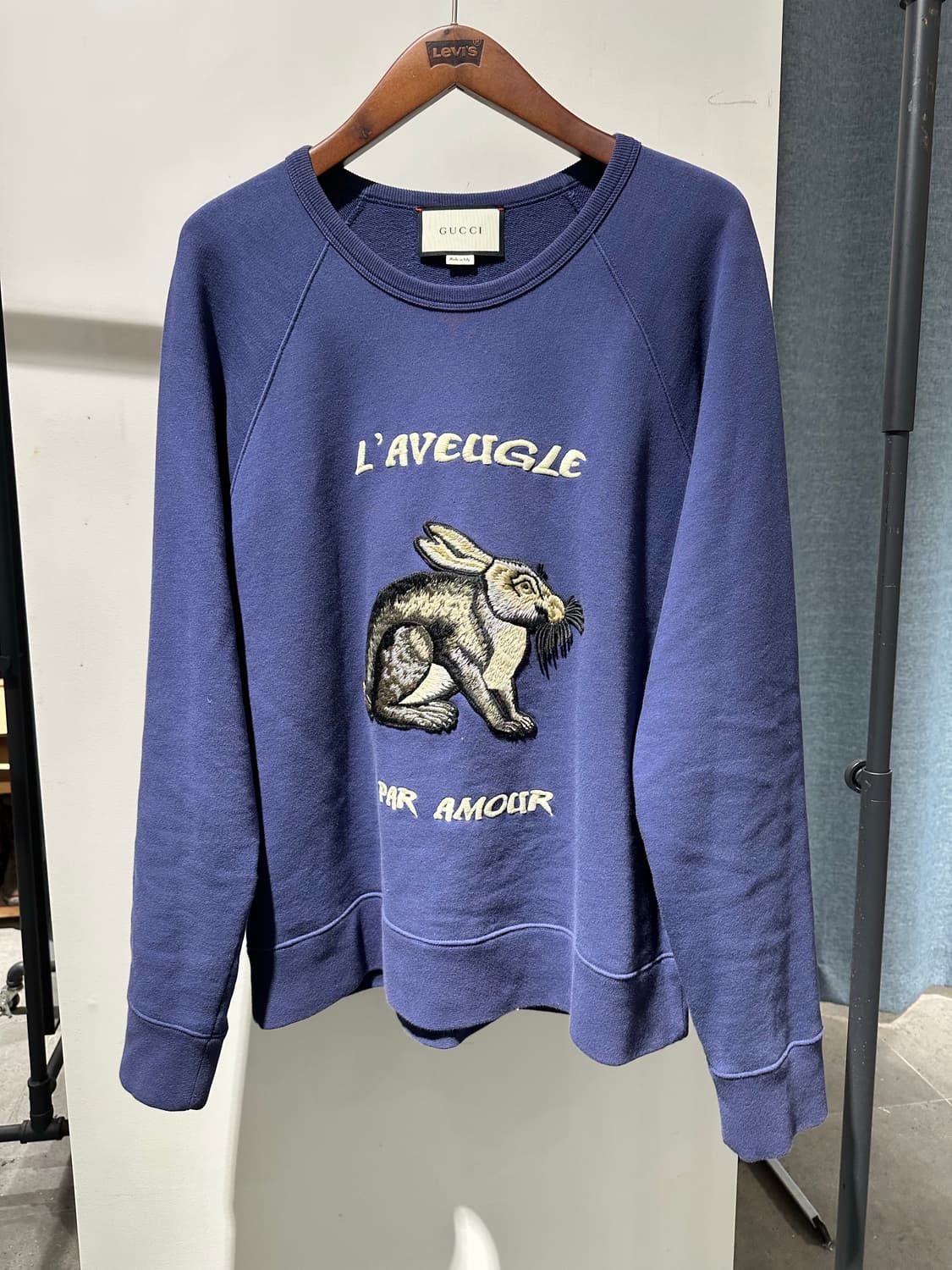 구찌 토끼자수 레글런 맨투맨 상품이미지2