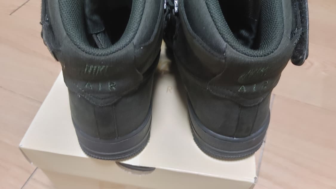 나이키 빌리아일리시 세쿼이아 하이 275 상품이미지4