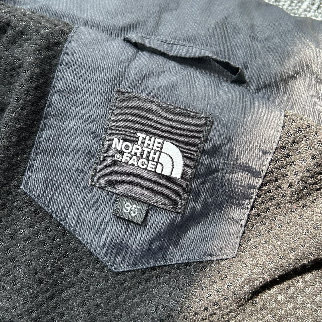  노스페이스 블랙 히든후드 바람막이 상품이미지8