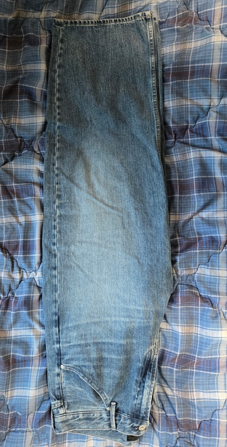 유니클로 배기커브진 블루 30사이즈 판매합니다. 상품이미지3