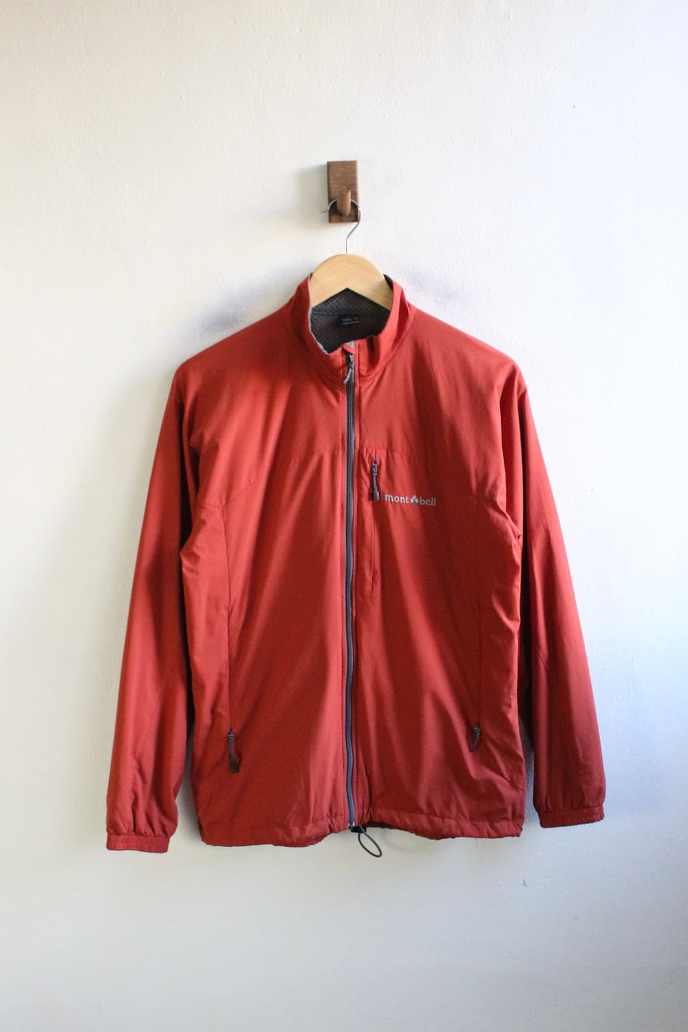 몽벨 윈드브레이커 상품이미지1