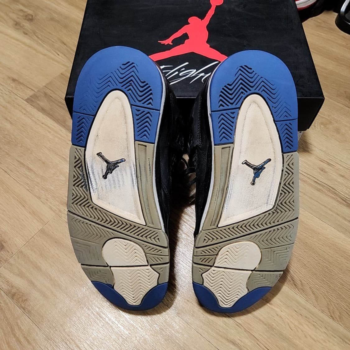 나이키 조던4 275 로얄블루 얼터네이트 상품이미지7