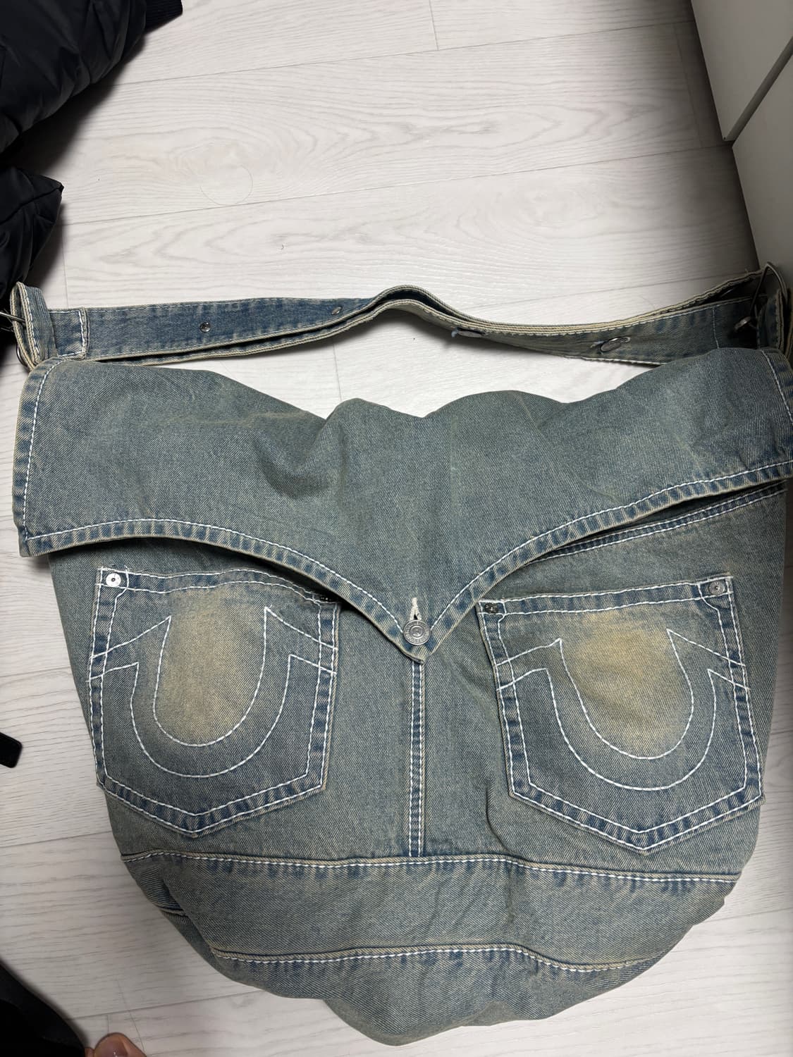 트루릴리젼 크로스백 상품이미지1